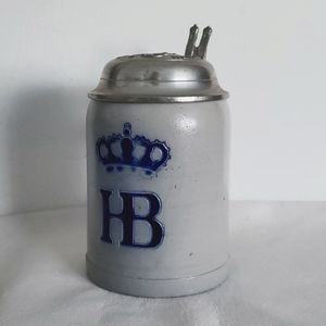 Vintage HB Hofbrauhaus Octoberfest 0.5L Beer Stein